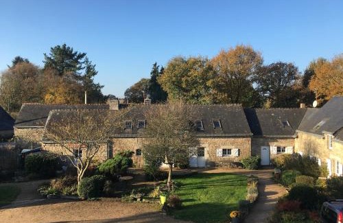 Kernascleden Otro | Le Domaine du Scorff - hébergements insolites chalets 4 à 6 personnes et roulottes