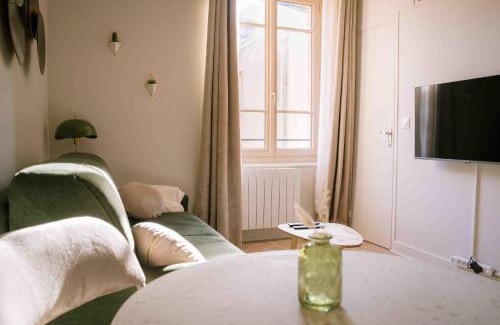 Saint-Louis Apartamento | Le Duc d'Anjou Classé 3 étoiles Confort & Charme au cœur de ville