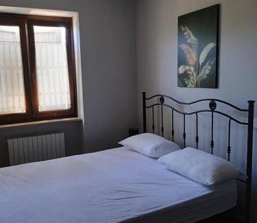 Pietra La Croce Casa | Le due sorelle