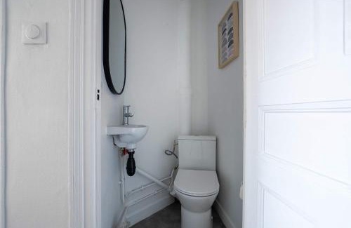 Asnieres-sur-Seine Apartamento | Le Dupont - Métro 13, 20 min Champs-Elysées