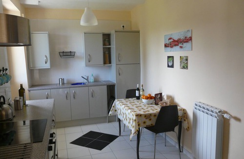 Casoli Apartamento | Le Farfalle Abruzzo - Apartamento de la granja 1 con piscina cerca de Casoli