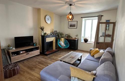 Les 3 Cites Casa | Le Faubourg, 5 min from center, 15 min Futuroscope