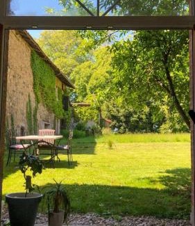 Condat-sur-Vienne Casa | Le Florentin - Spacious Family Home in a Peaceful Village near Limoges