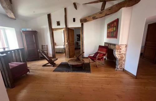Claveisolles Casa | Le gîte du château