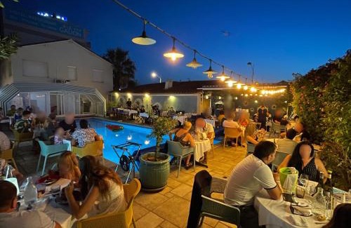 Le Grand Large Hotel | Le Galion Hotel et Restaurant Canet Plage - Logis
