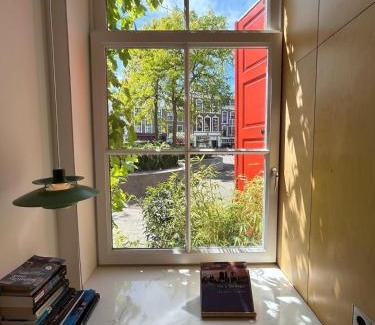 Zuidwal Apartamento | LE GARAGE Downtown serviced apartment