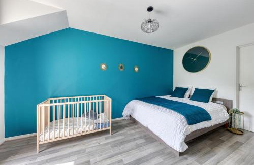Cergy Apartamento | LE GARDEN - 4 Chambres-8 Personnes Idéal famille,Groupe-amis-Jardin-Barbecue-babyfoot-Wifi