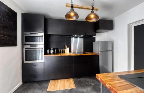 Cergy Apartamento | LE GARDEN - 4 Chambres-8 Personnes Idéal famille,Groupe-amis-Jardin-Barbecue-babyfoot-Wifi