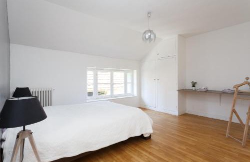 Acheres-la-Foret Casa | LE GARDEN LODGE - Gîte Confort - Séminaires - Séjour en Famille - Jardin - Parking - Wifi ! OFFRE SPECIALE