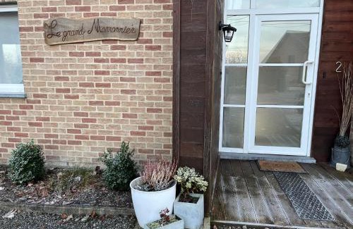 Beauraing Casa | Le grand marronnier