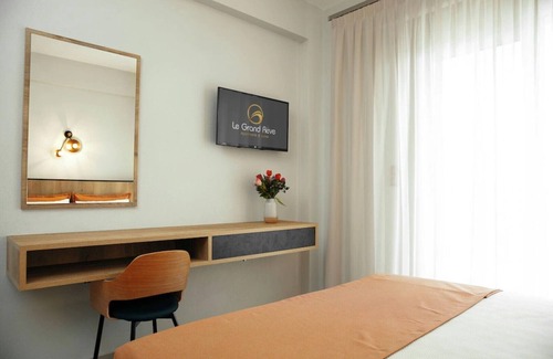 Gerakini Casa | Le Grand Rêve Deluxe Family Apartment 1