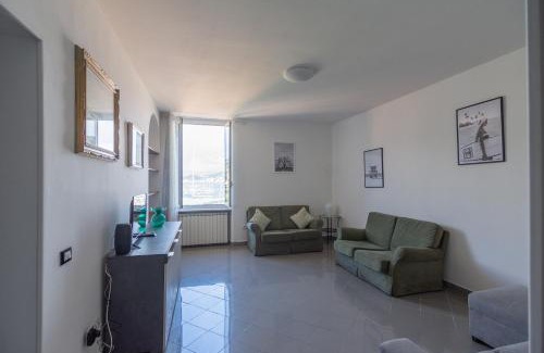 Le Grazie Apartamento | Le Grazie 2 bedroom sea view apartment
