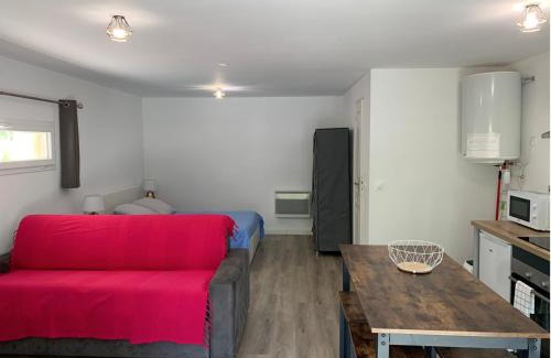Saint-Mitre-les-Remparts Apartamento | Le Grenadier