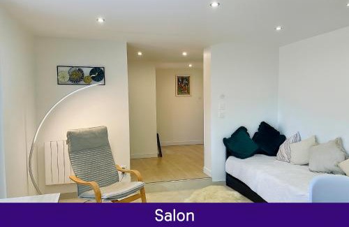 Castelnaudary Apartamento | LE HAVRE D'ATHENA - Grand appart, jardin privé, abri vélos & accès rapide A61