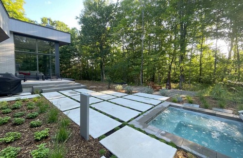 Eastman Casa | Le Hibou - Eastman