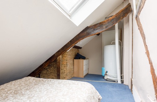 Dinan - Saint-Malo Apartamento | Le Jacobin 4-Apartamento-Baño con ducha-Vista al patio