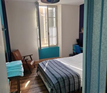 La Roche-sur-Yon Casa | Le jardin aux camélias
