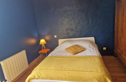 La Roche-sur-Yon Casa | Le jardin aux camélias