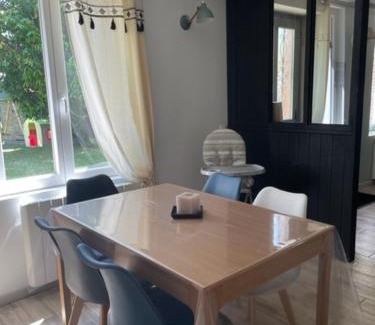 Gournay-le-Guerin Casa | Le Jardin de Juliette