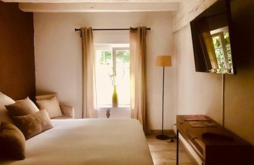 Thesee Casa | LE JARDIN DE LA PICHONNERIE Chambres d'hôtes
