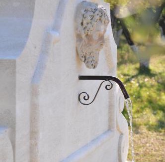 Chateaurenard Cama Y Desayuno | Le Jardin des Amandiers