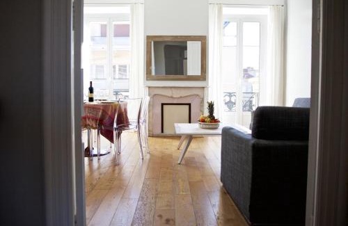 Lepante Quarter Apartamento | "Le Jazzy" by EnjoyNice, 3-bedroom, 2-bathroom spacious central apartment