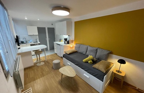 Coteaux Ouest Apartamento | Le Kitsune - Studio refait a neuf avec parking