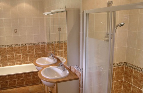 Nabinaud Cabaña | Le Lavoir - sleeps 6 guests in 3 bedrooms