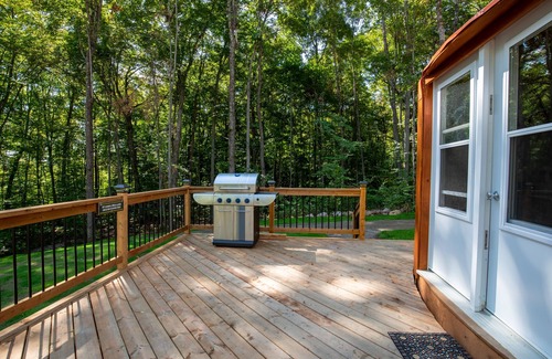 Notre-Dame-du-Laus Chalet De Esquí | Le Lièvre Luxury Yurt