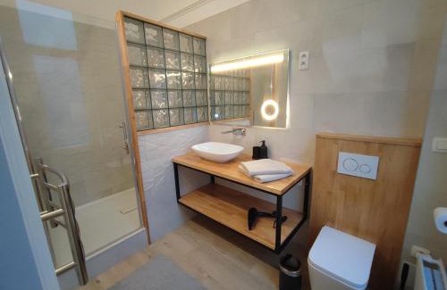 Saint-Laurent Apartamento | Le Liégeois - proche centre - Maison de maître