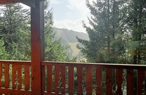 Laveissiere Apartamento | Le Lioran Appart Terrasse Dans un Chalet au Rocher du Cerf à 500 m de la Station