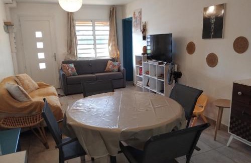 Cayenne Casa | Le Lodge - maison mitoyenne 2 chambres - petit jardin et terrasse