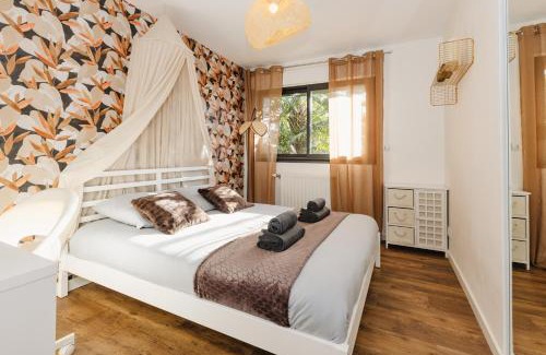 Pace Casa | Le Loft Black Wood - Piscine privé et grande terrasse à 20 min de Rennes