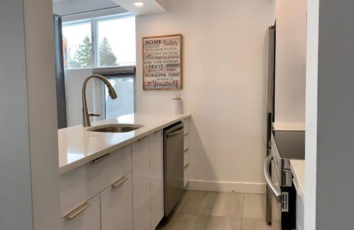 Magog Apartamento | Le Loft du Loch - Condo près du lac et des montagnes!
