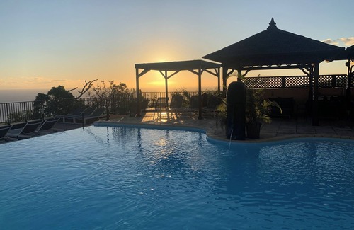 Piton Saint-Leu Apartamento | Le Loft Paul & Virginie, 53m² avec terrasse de 45m² vue jardin, piscine et mer