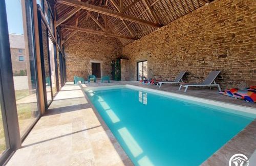 Ambrieres-les-Vallees Casa | Le Logis des Vallées, 6/7 pers avec piscine et sauna