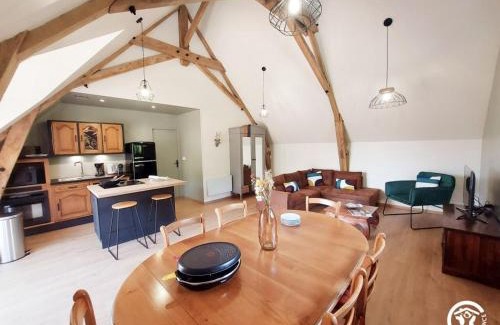 Ambrieres-les-Vallees Casa | Le Logis des Vallées, 6/7 pers avec piscine et sauna
