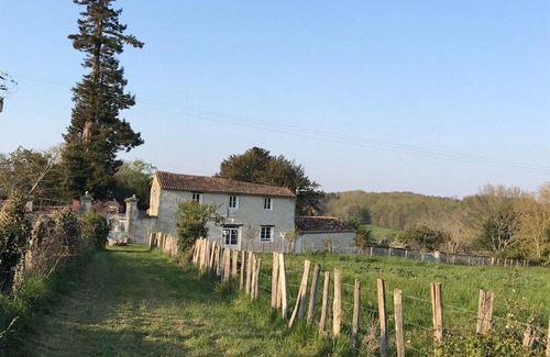 Chaniers Cama Y Desayuno | le Logis du Plessis
