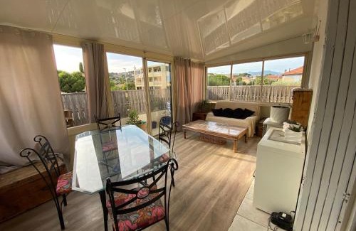 La Seyne-sur-Mer Apartamento | Le Lola charment T3 à 10 minutes à pied de la plage.