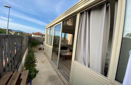 La Seyne-sur-Mer Apartamento | Le Lola charment T3 à 10 minutes à pied de la plage.