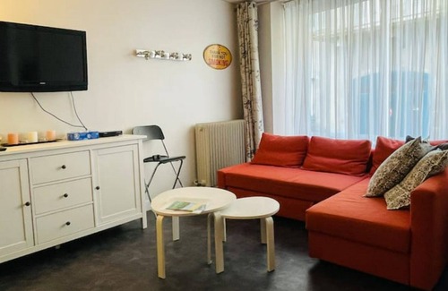 Rochefort-Montagne Otro | Le Lys holiday home, private courtyard and sauna.