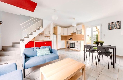 8th Arrondissement Casa | Le Mûrier - Maison de ville avec patio parking - 6 pers