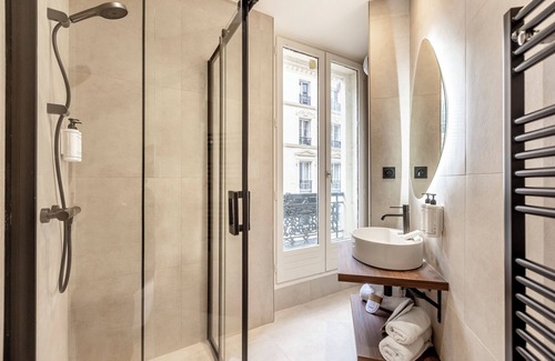 Quartier du Faubourg-Montmartre Hotel | Le Madame by Sweett