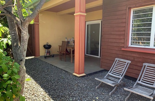 Piton Saint-Leu Apartamento | Le Maloya, T2 de 50m² adapté PMR avec terrasse et jardinet privé