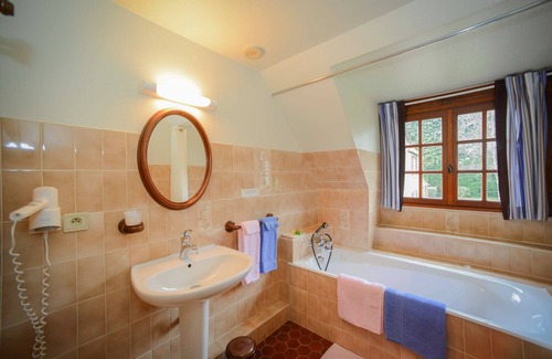 Sainte-Cecile Hotel | Le Manoir de L'Acherie