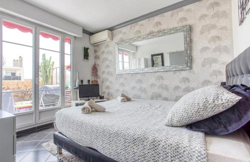 Mantega Apartamento | LE MANTEGA - F2 MODERNE,CENTRE VILLE, 2 GRANDES TERRASSES,CLIMATISATION, ASCENSEUR