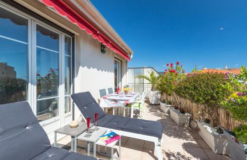 Mantega Apartamento | LE MANTEGA - F2 MODERNE,CENTRE VILLE, 2 GRANDES TERRASSES,CLIMATISATION, ASCENSEUR