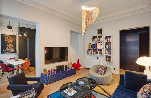 Saint-Merri Apartamento | LE MARAIS Luxury Apartment in the heart of Paris - 2 Bed 2 Bath with AC
