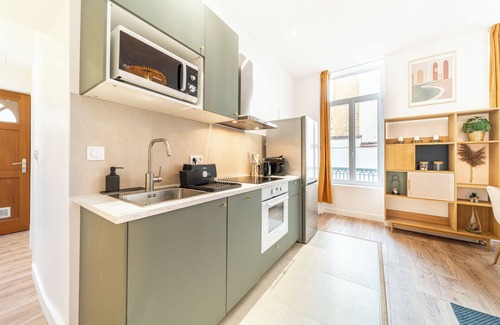 Vaise Apartamento | Le Marietton cosy apartment a stone's throw from Valmy metro station