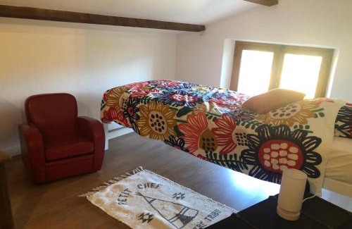 Faucon Casa | Le Mas de Fanny